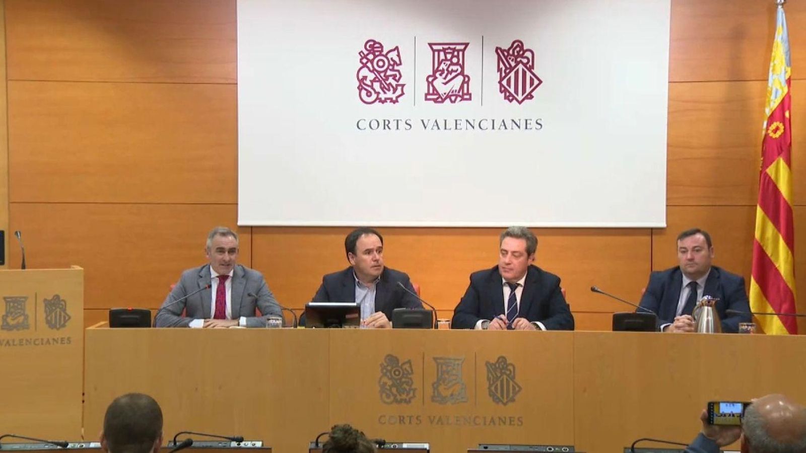 Miguel Barrachina, José Maria Llanos i Juanfran Pérez Llorca, en la roda de premsa