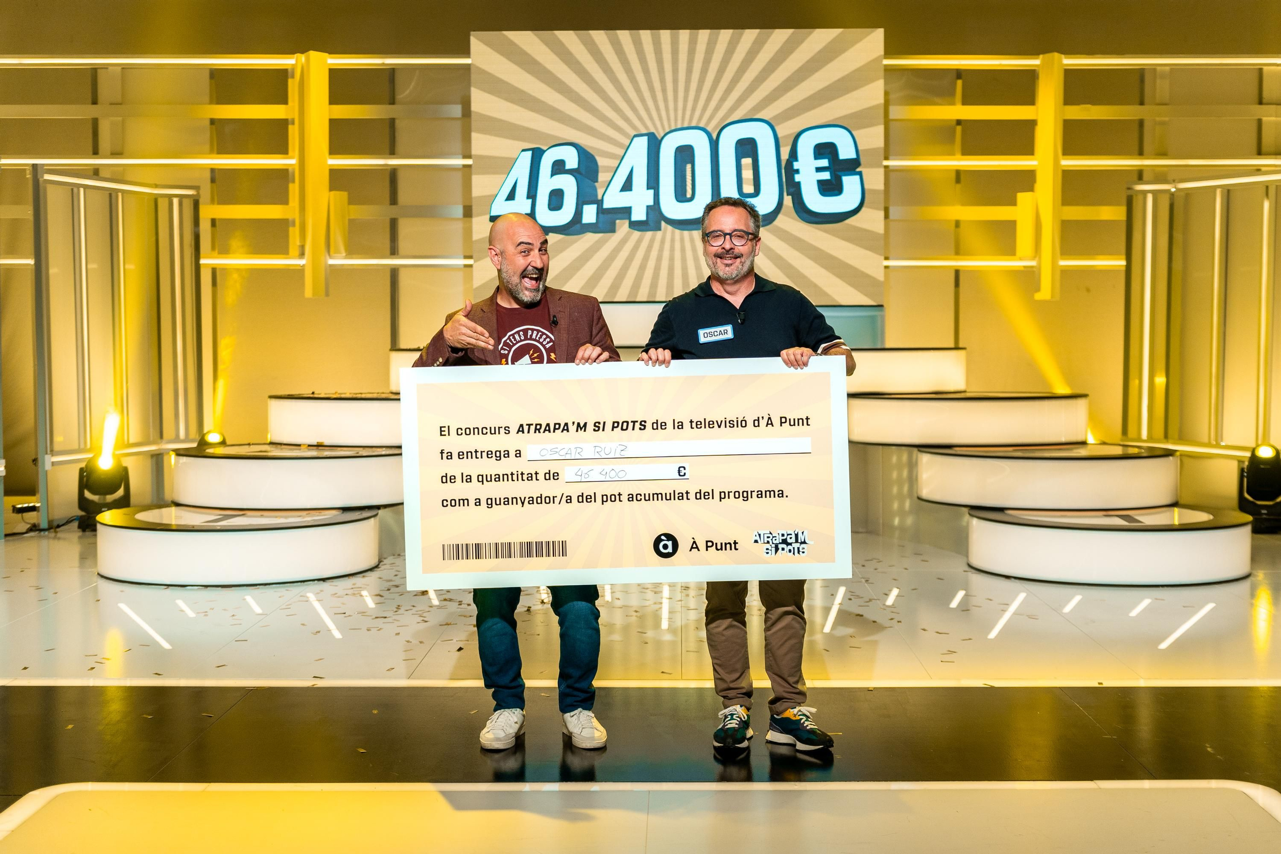 El castellonenc Óscar Ruiz guanya el tercer pot més alt de la història del programa 'Atrapa'm si pots' El castellonenc Óscar Ruiz guanya el tercer pot més alt de la història del programa 'Atrapa'm si pots'