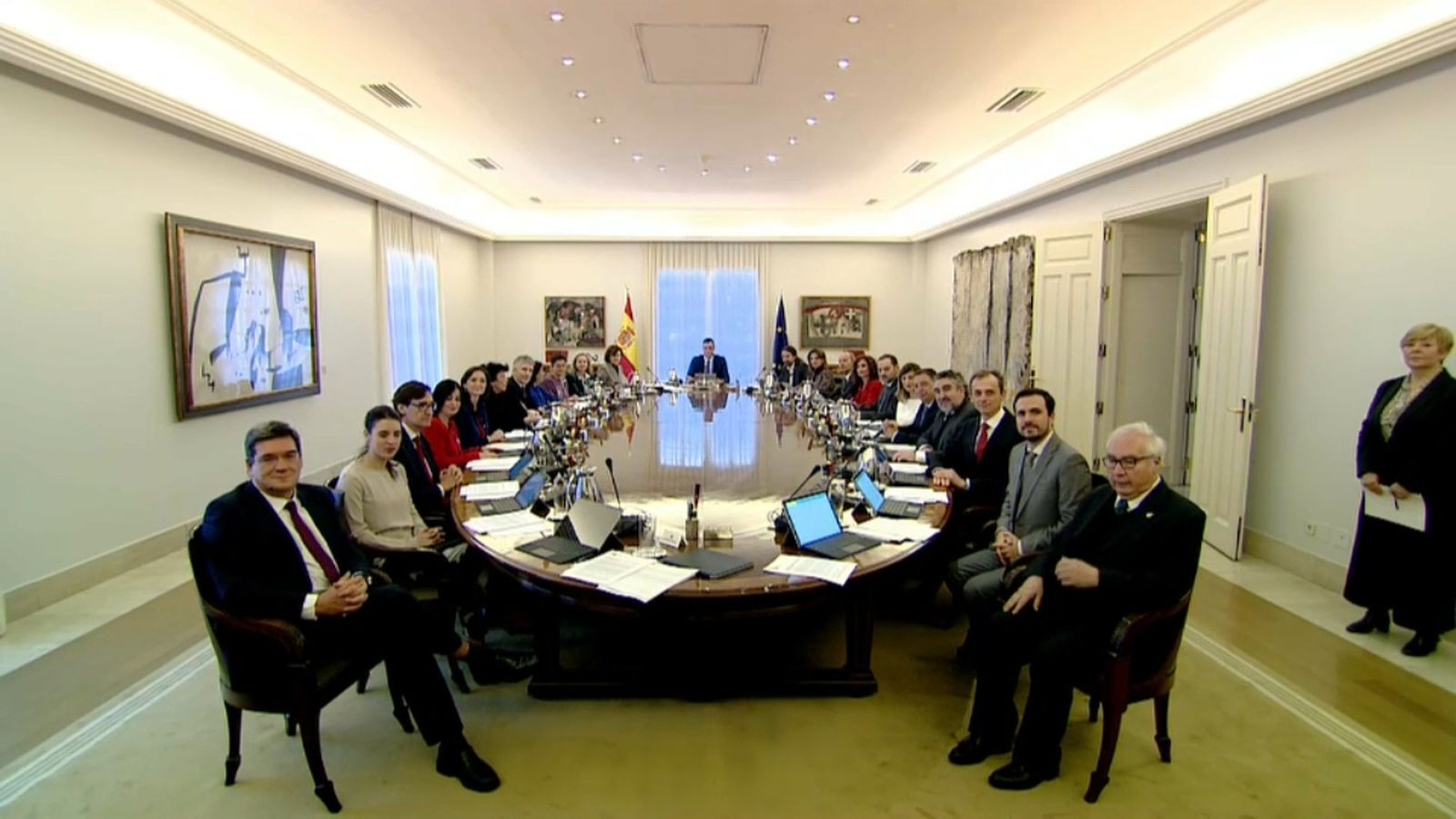 El Consell de Ministres aborda mesures extraordinàries pel coronavirus