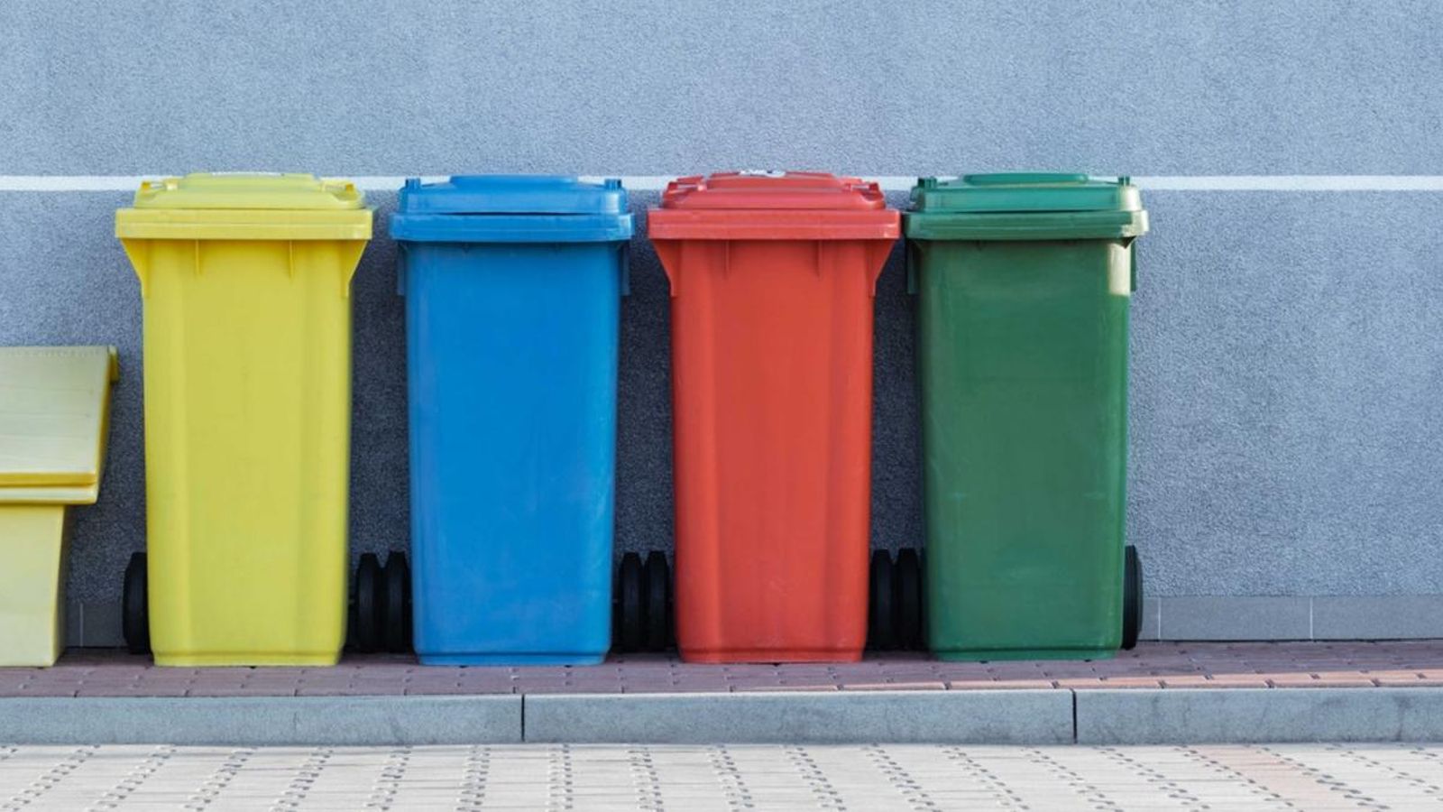 L\'ús de plàstic reciclat superar per primera vegada el depositat en abocador a Espanya