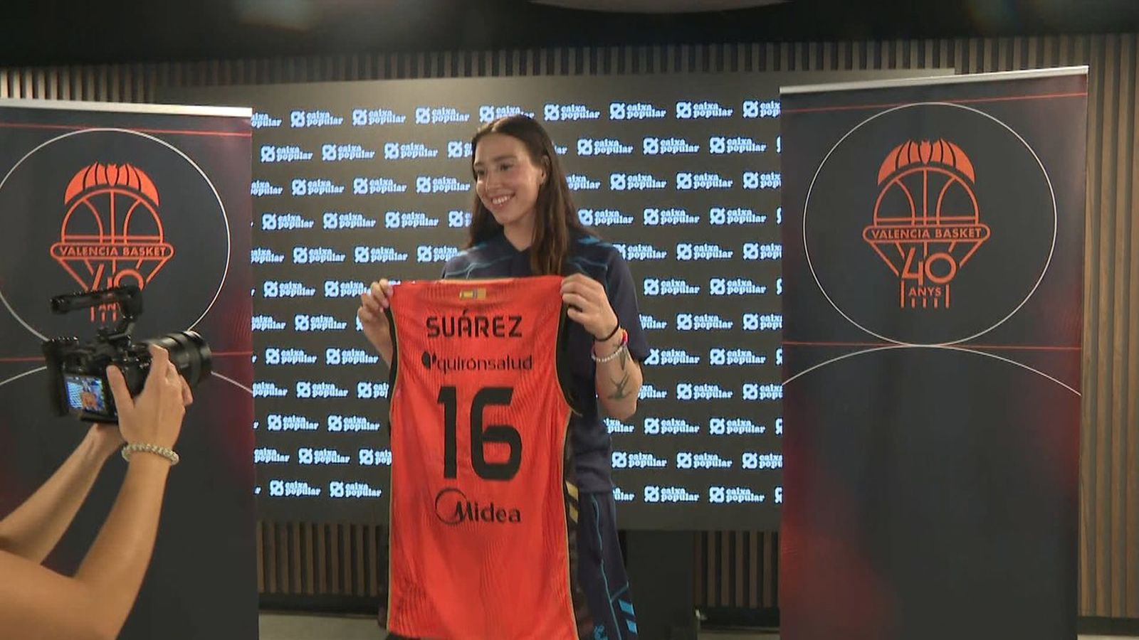 Marta Suárez ha sigut presentada este dimarts com a jugadora del València Basket