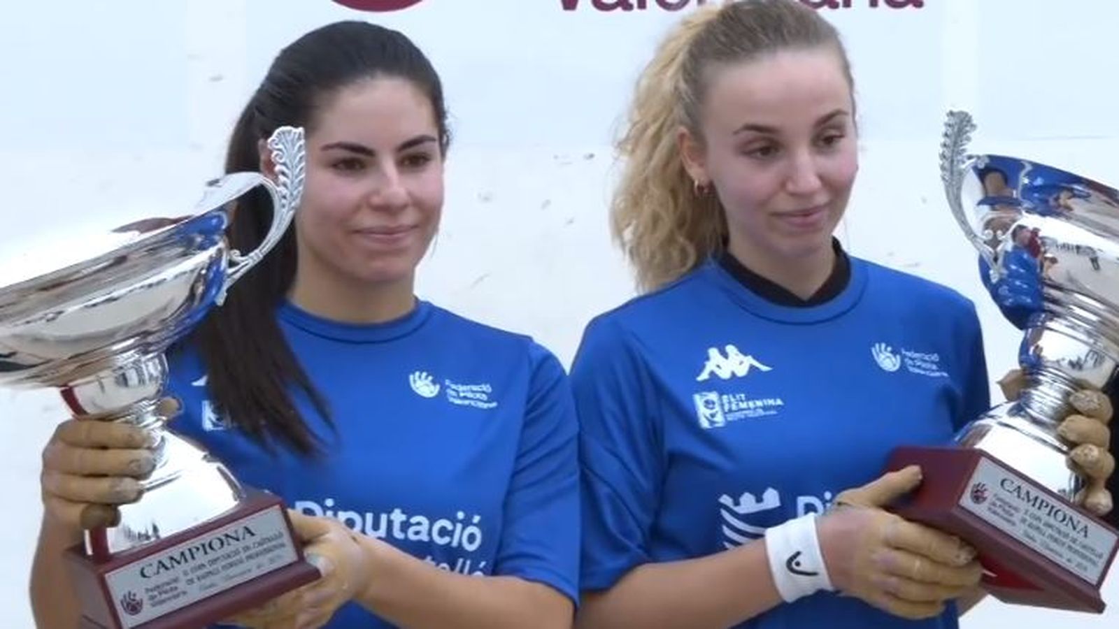 Mar i Aida, amb el trofeu de campiones