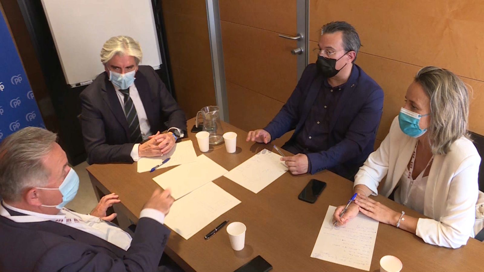 Reunió de la patronal Fotur amb el PP a les Corts Valencianes