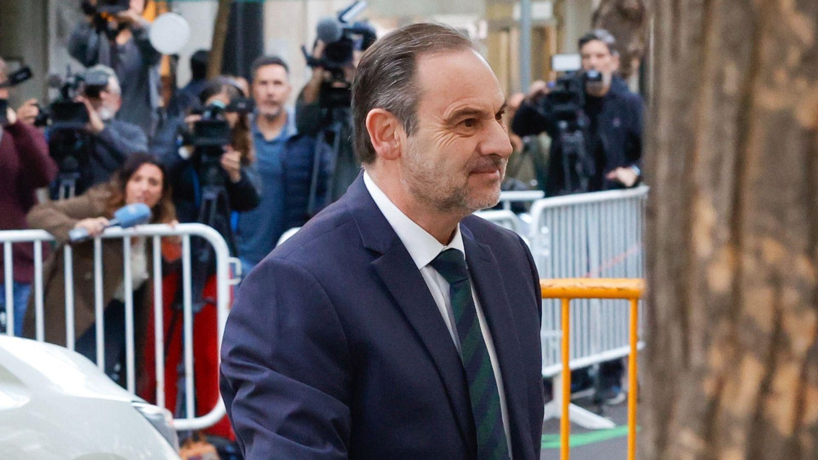 L'exministre de Transports, José Luis Ábalos, a l'arribada al Tribunal Suprem