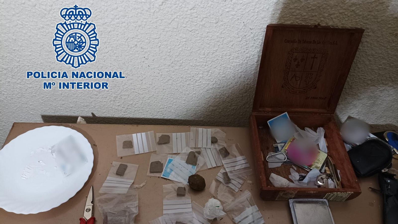Imatge de la droga intervinguda a l'habitatge de l'arrestat