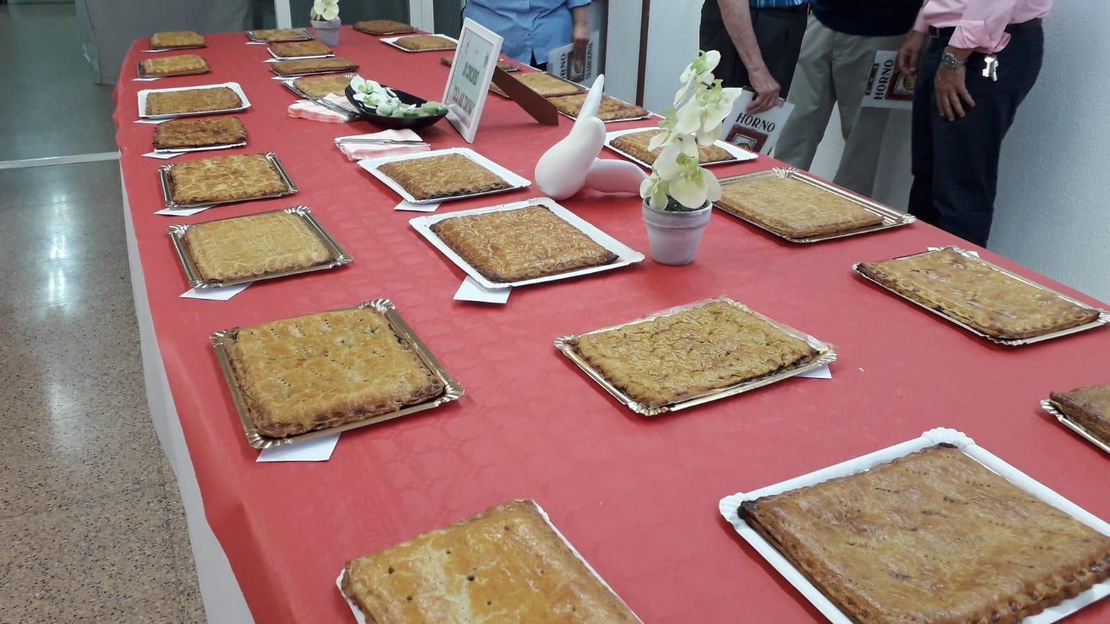 El forn Bardisa Pérez guanya el concurs de coca amb tonyina a Alacant