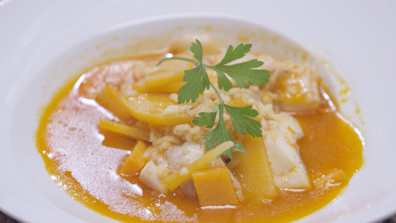 Arrós melós de secret ibèric, tòfona i bolets