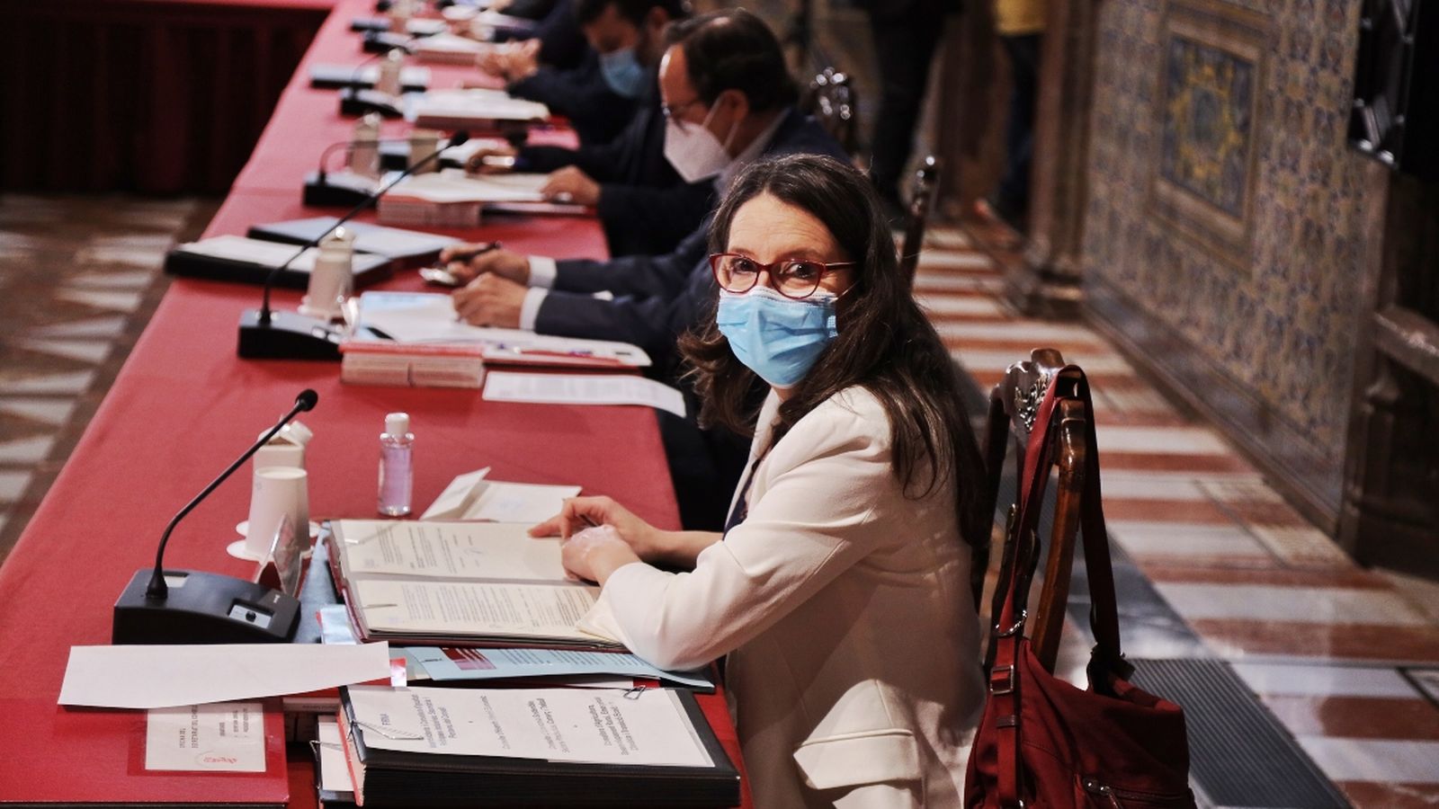 La vicepresidenta i consellera d'Igualtat, Mónica Oltra, en una imatge d'arxiu, el conseller d'Hisenda, Vicent Soler