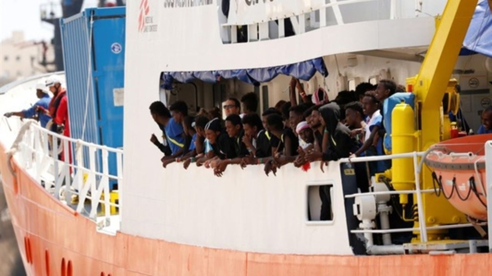 Davant d'aquest nou pols entre Itàlia i Malta, s'espera poder reubicar els immigrants en diversos països europeus