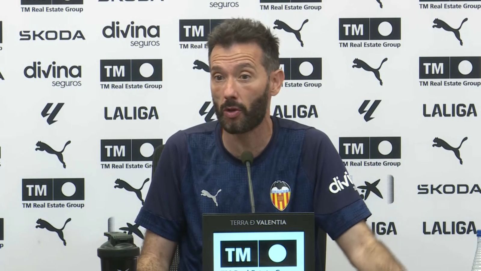 El tècnic del València CF, Carlos Corberán
