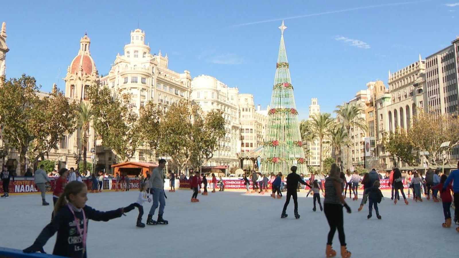 La màgia de Nadal ja està al carrer i als aparadors de València
