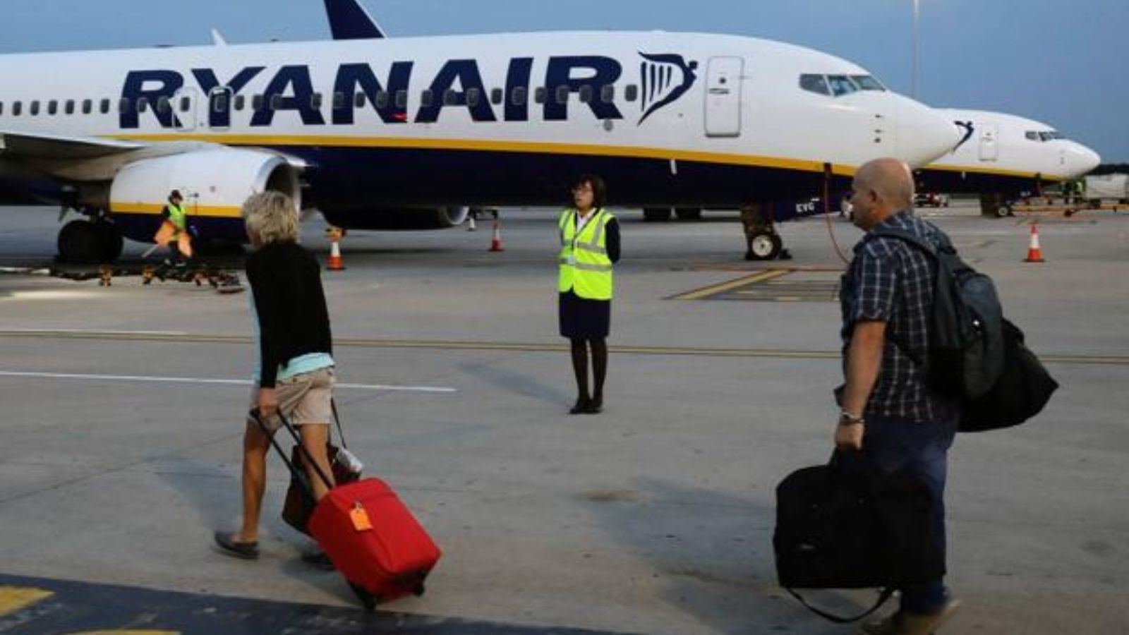 La companyia Ryanair ha dit que no canviarà la política de pagament d'equipatge