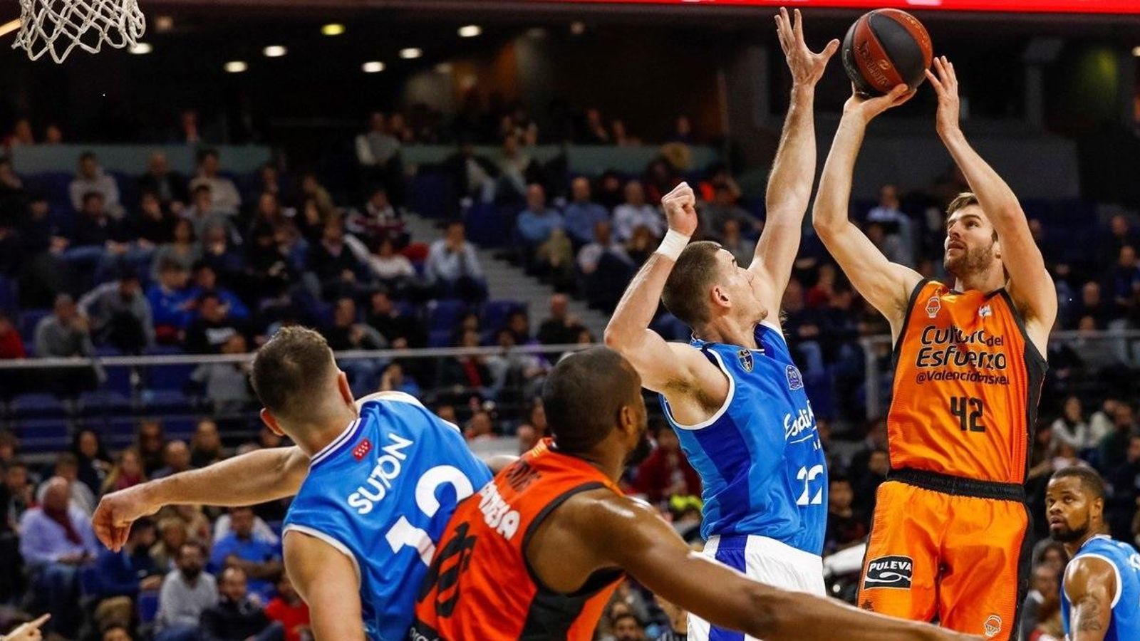 Victòria contundent del València Basket a la pista del Breogán