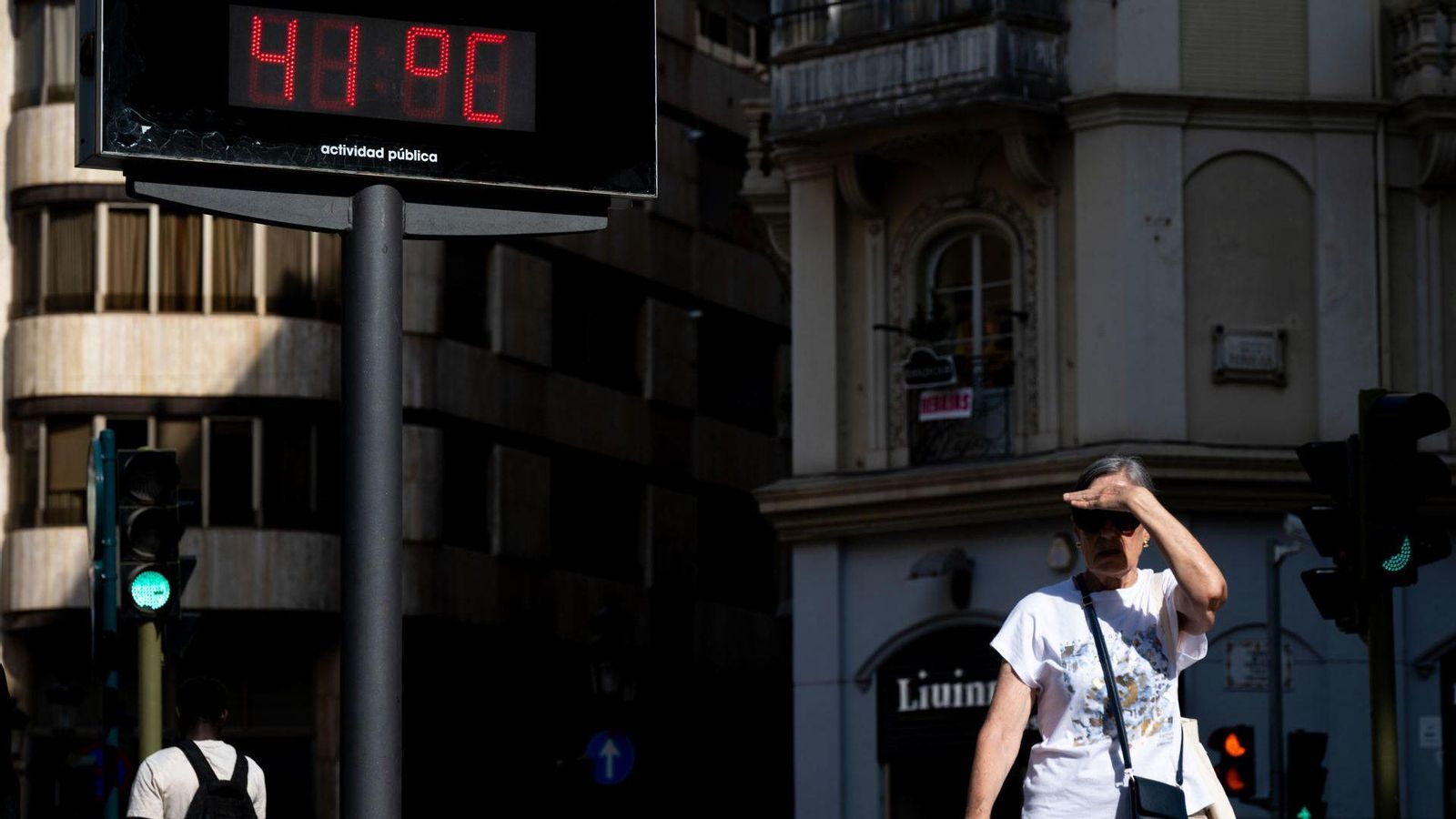 Un termòmetre marca 41 graus dijous a Castelló de la Plana