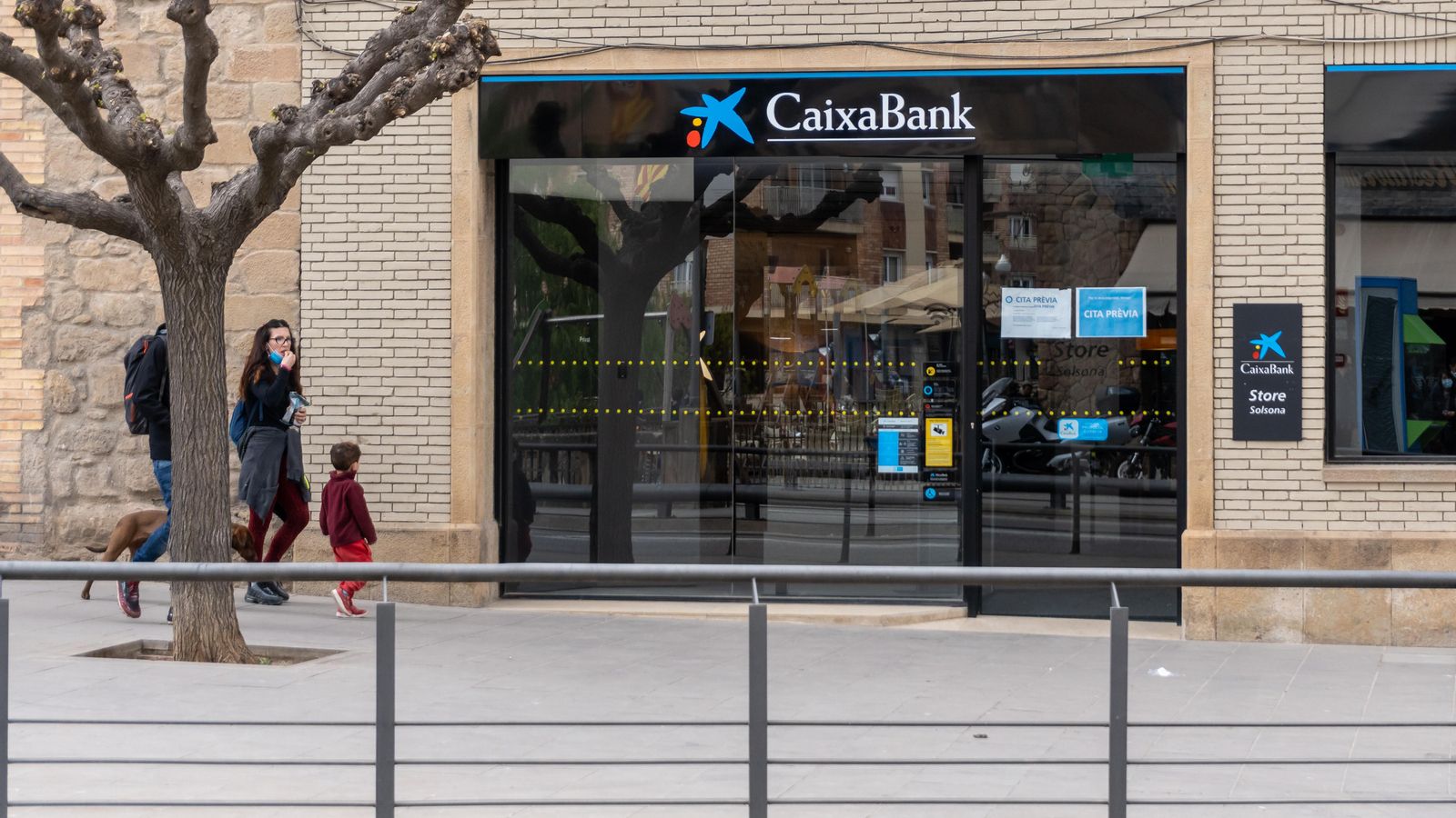 Oficina de CaixaBank a València