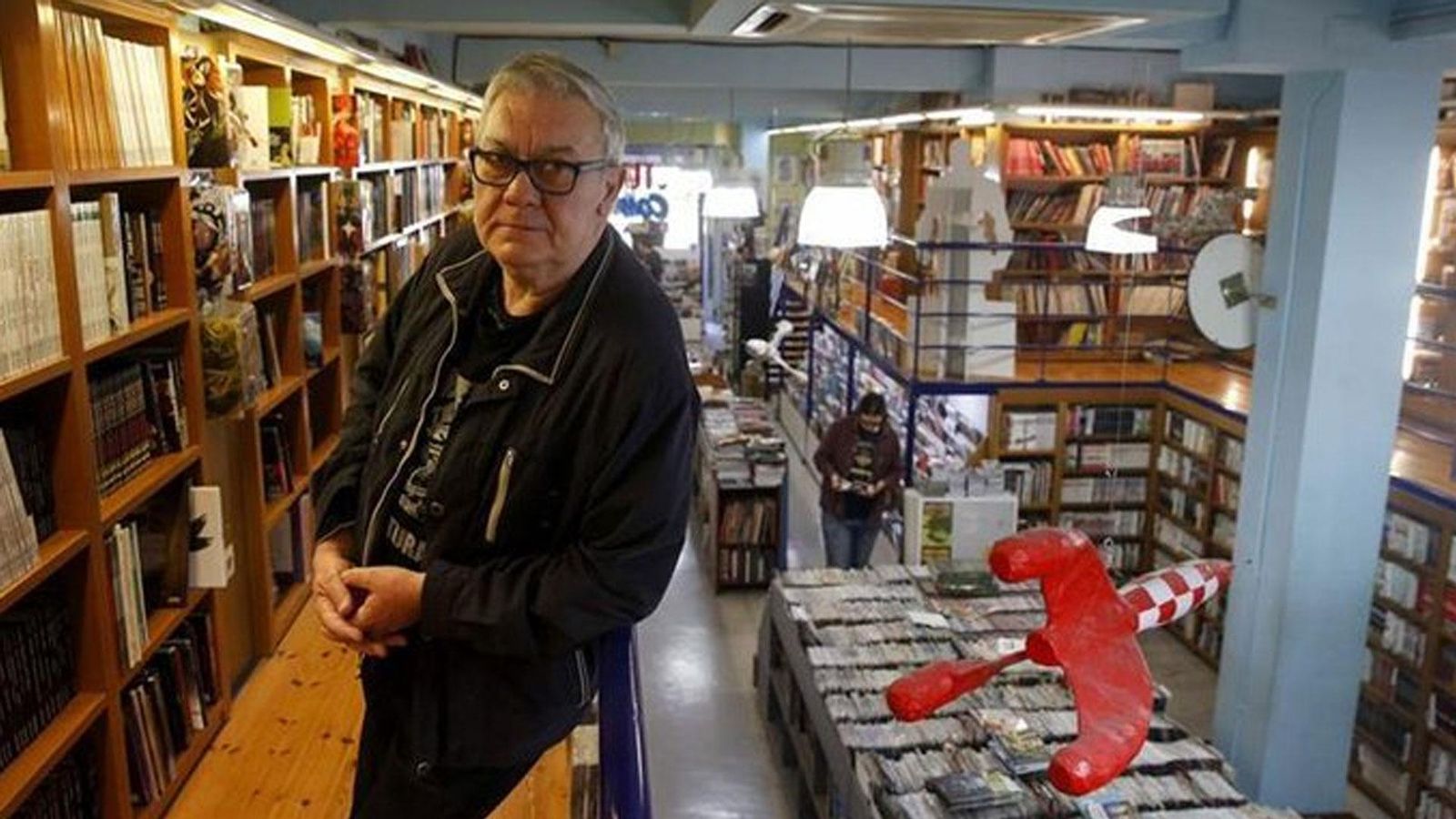 Manolo Molero, creador de la llibreria Futurama Còmics