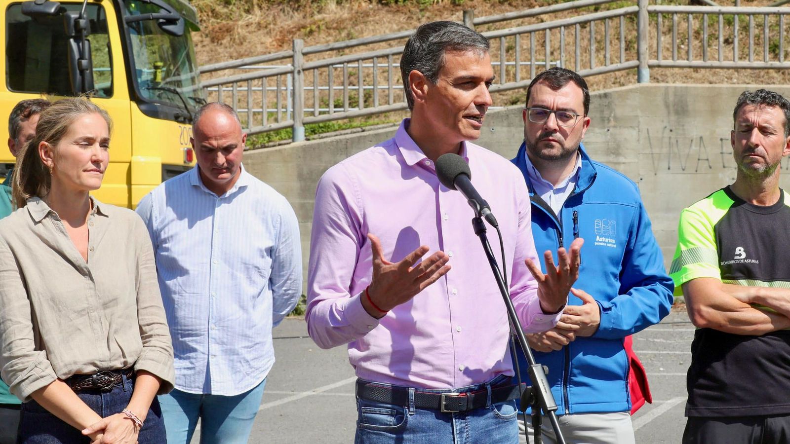 Sánchez ha visitat este divendres els incendis a Astúries