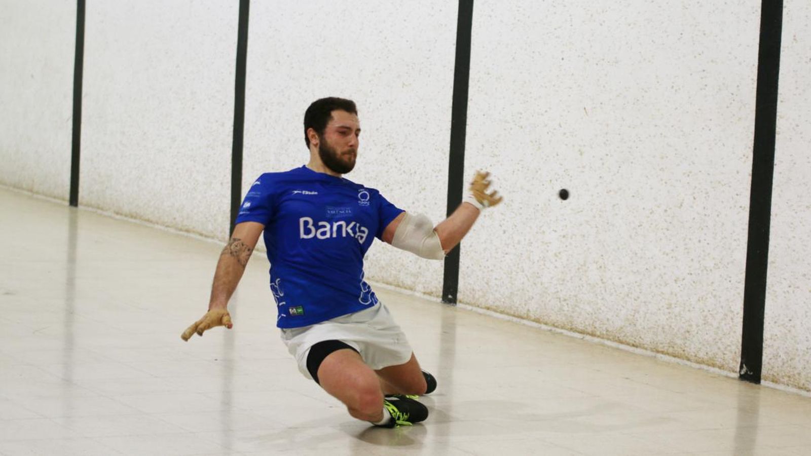 L'equip d'Oliva és el líder en raspall