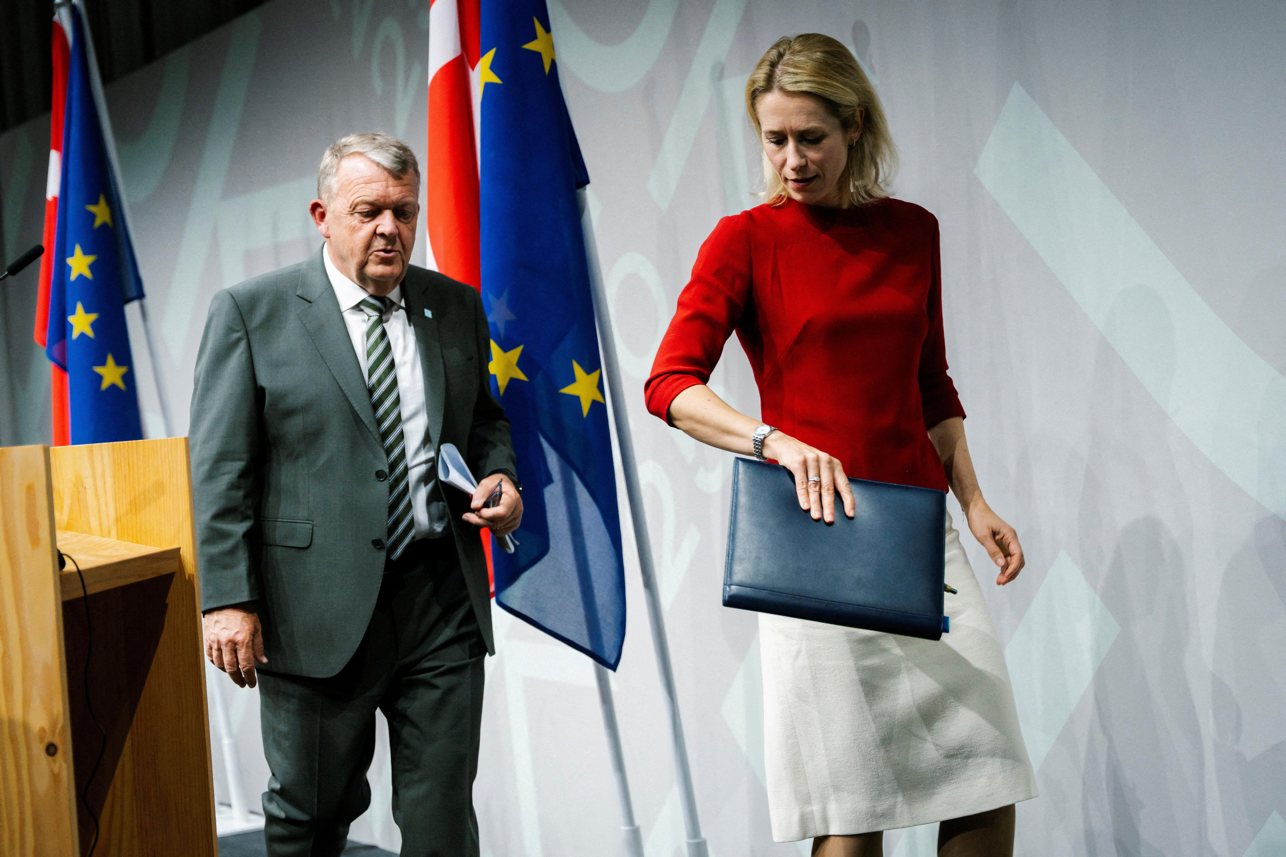 La responsable europea Kaja Kallas i el ministre d'Afers Estrangers de Dinamarca, Lars Loekke Rasmussen, en la roda de premsa a Copenhaguen La responsable europea Kaja Kallas i el ministre d'Afers Estrangers de Dinamarca Lars Loekke Rasmussen en la roda de premsa a Copenhaguen