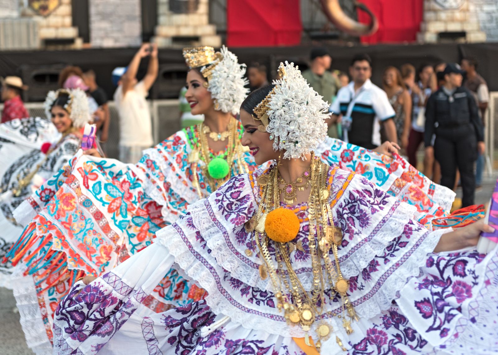El carnestoltes de Panamà és una de les festes més importants i alegres del país