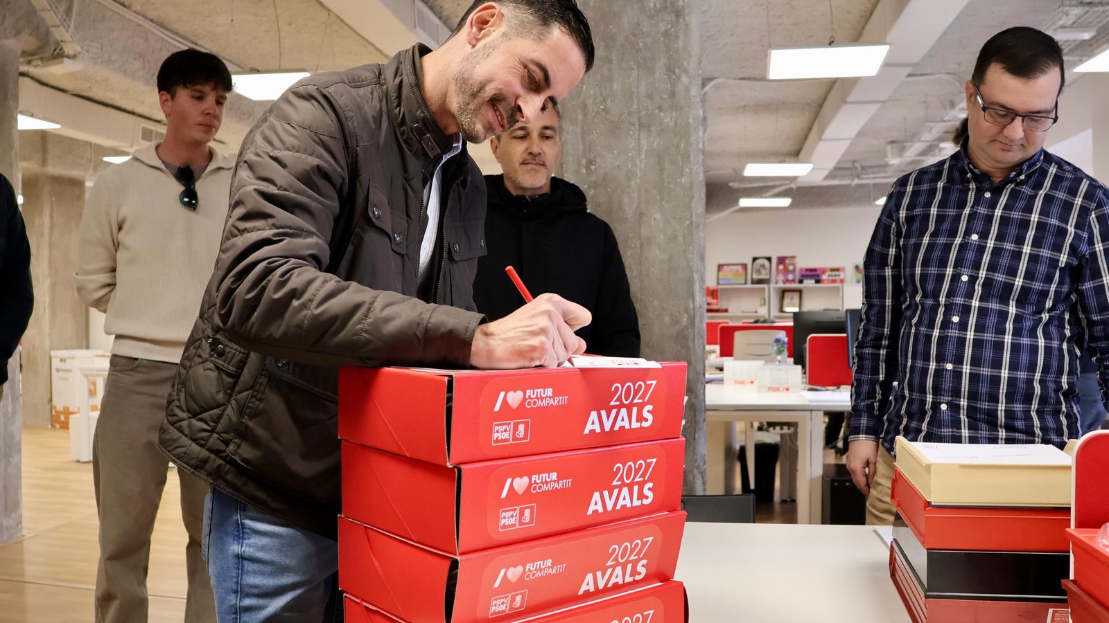 El secretari provincial del PSPV-PSOE de la província de València, Carlos Fernández Bielsa El secretari general del PSPV-PSOE a la província de València, Carlos Fernández Bielsa