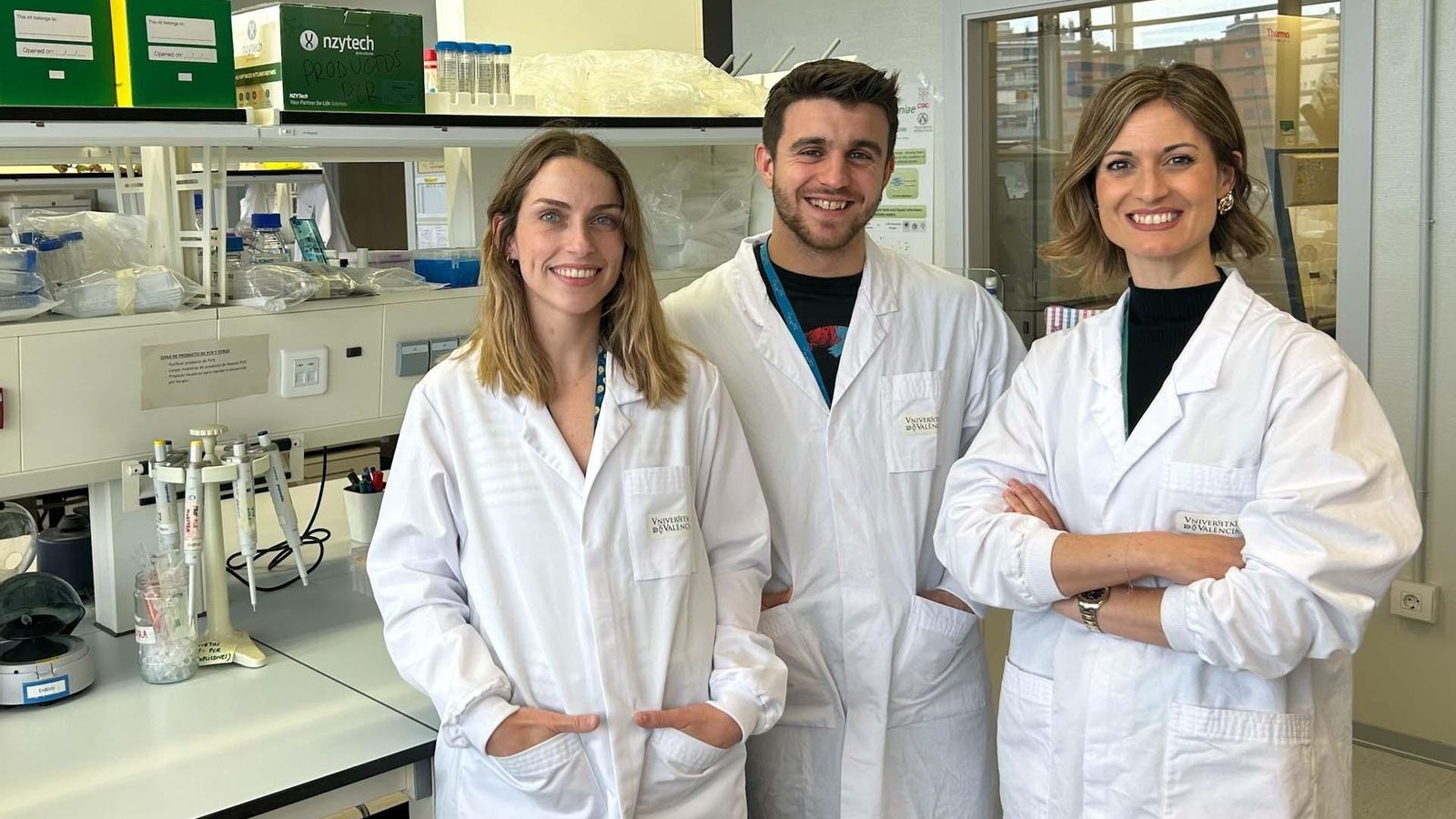 Mireia Bernabéu Gimeno, Marco Pardo Freire i Pilar Domingo Calap, del Grup de Virologia Ambiental i Biomèdica del I2SysBio