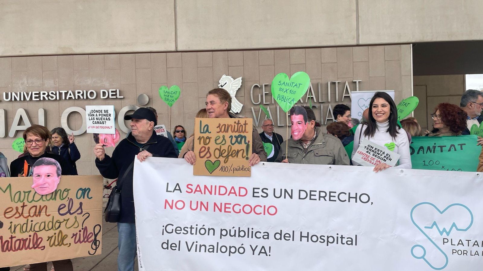 La Plataforma per la Reversió del Vinalopó protesta contra la pròrroga de la gestió privada de l’hospital