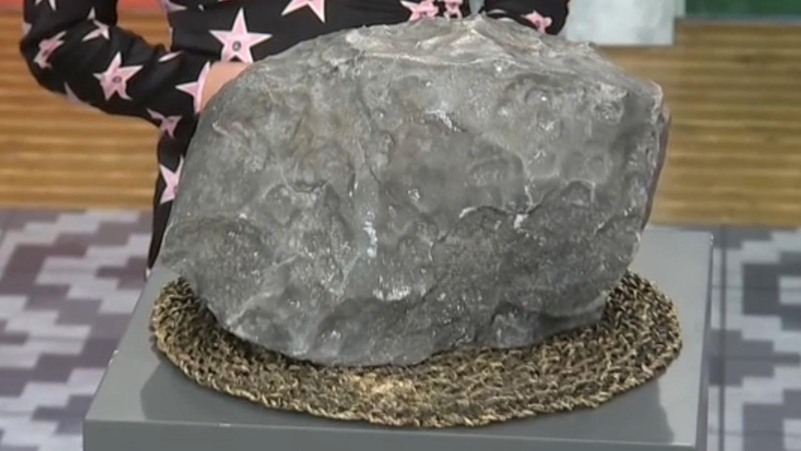 Rèplica del meteorit València que es conserva al Museu d'Història Natural de la Universitat de València