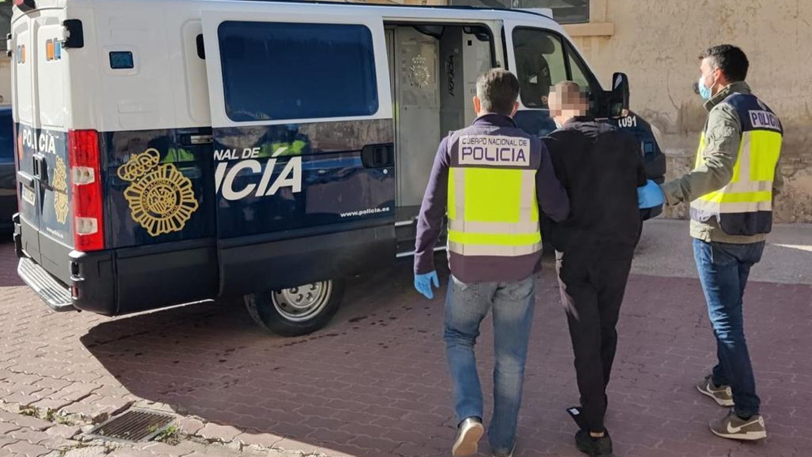 Moment de la detenció de l'agressor