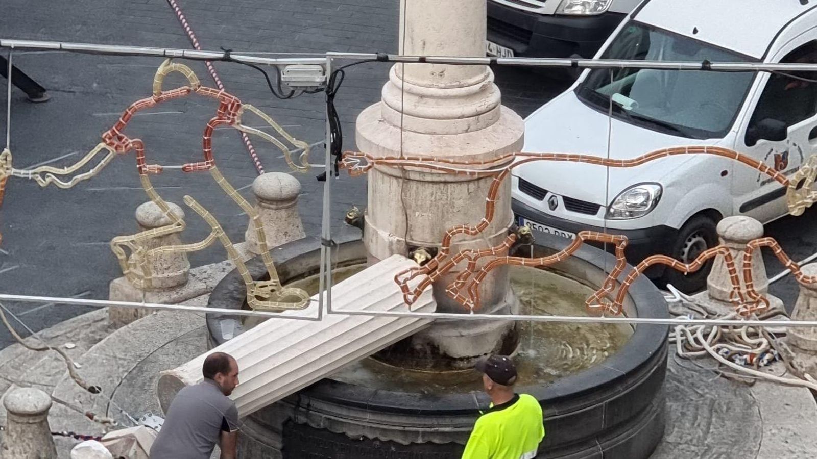 La columna del Torico al terra