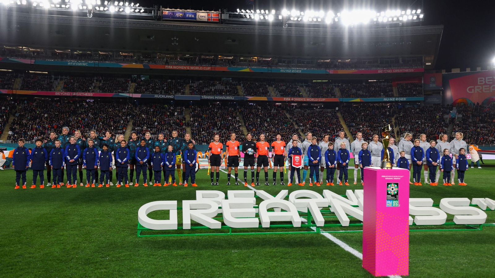 Imatge de l'inici del partit entre Nova Zelanda i Noruega