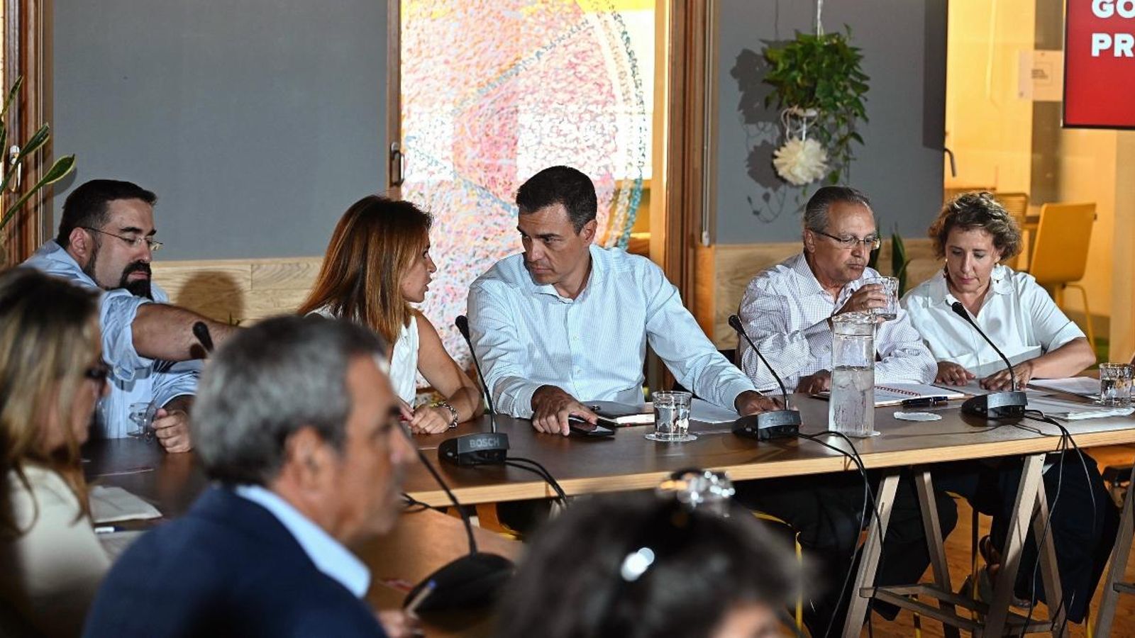 El president del Govern en funcions, Pedro Sánchez, s'ha reunit amb ONG a Madrid