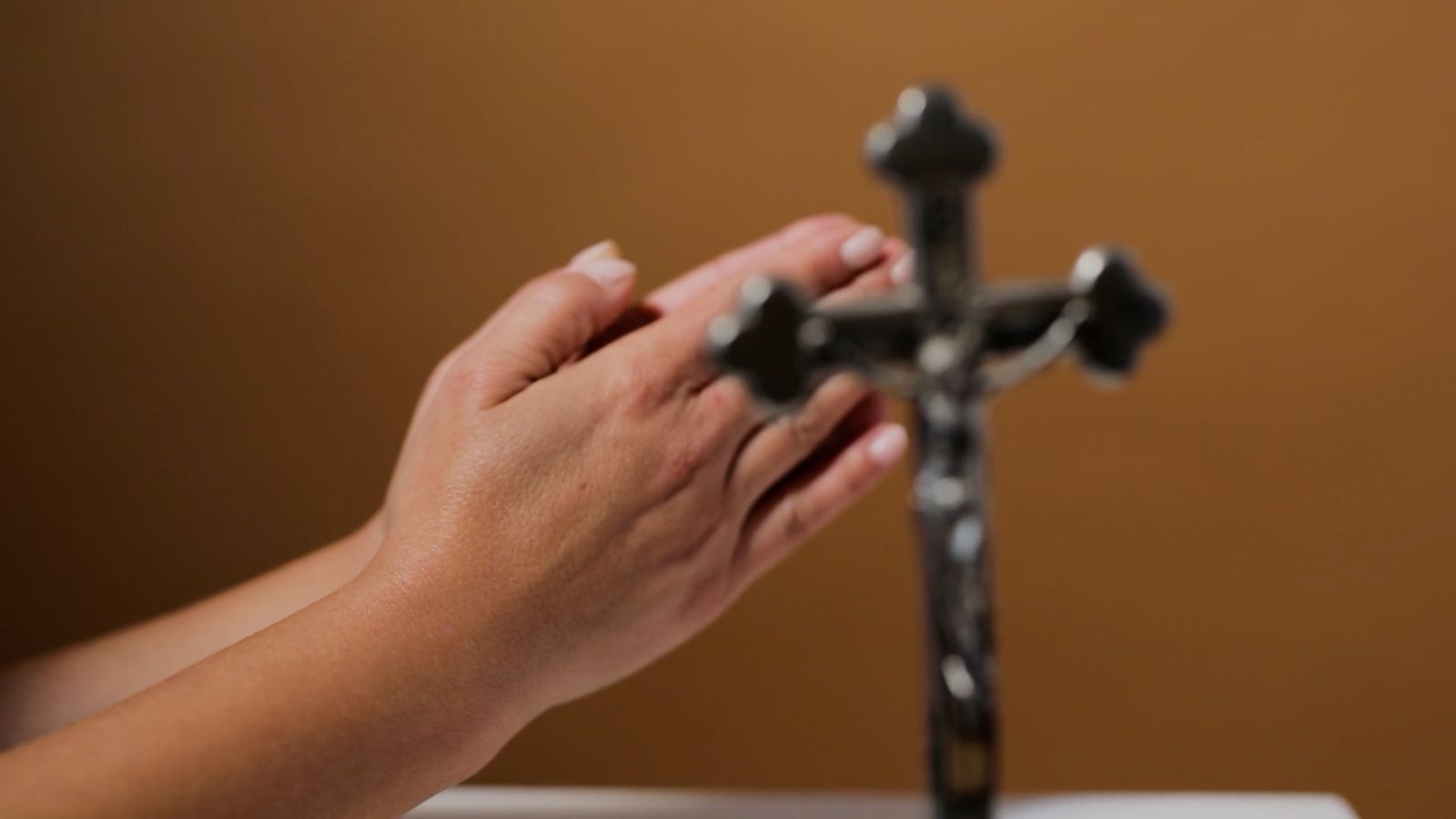 Zoom | Els abusos de l'Església. Primera part