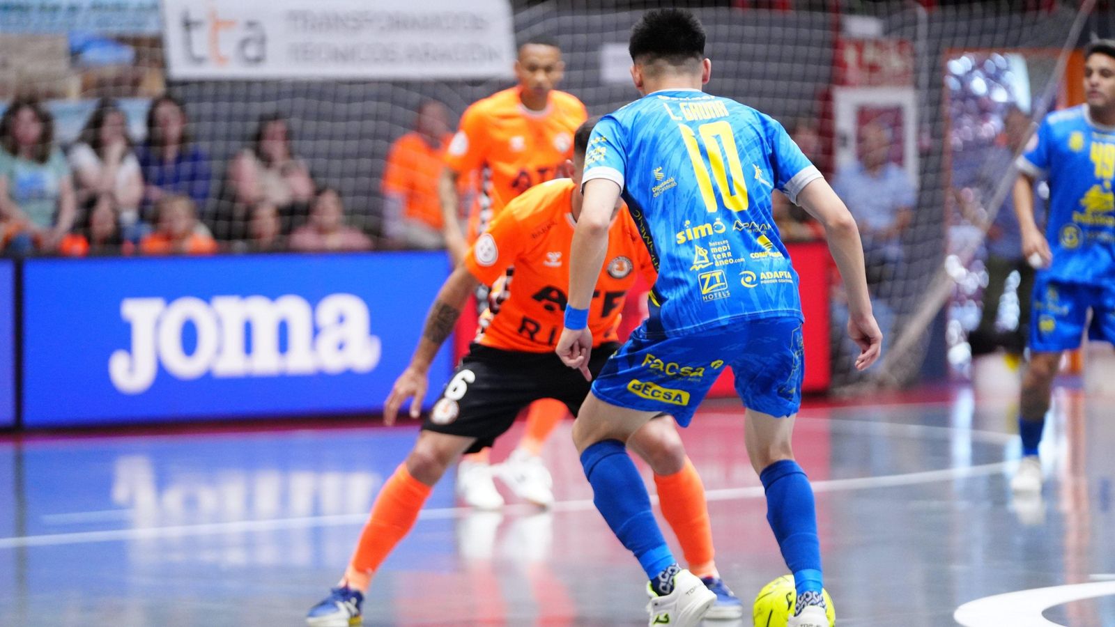 Gauna, en una acció del duel contra el Ribera Navarra