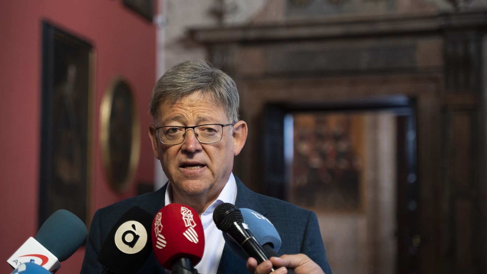 Ximo Puig atén els mitjans després del Cecopi