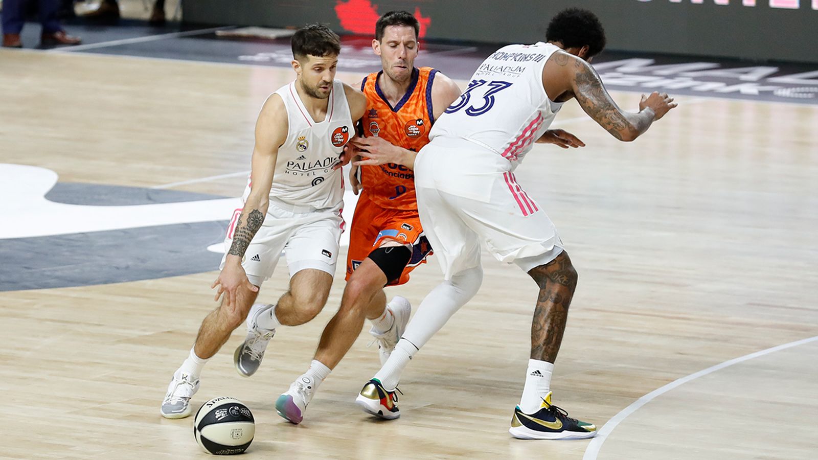 Van Rossom ha liderat al València Basket en el tercer quart, on ha aconseguit un parcial de 0-15