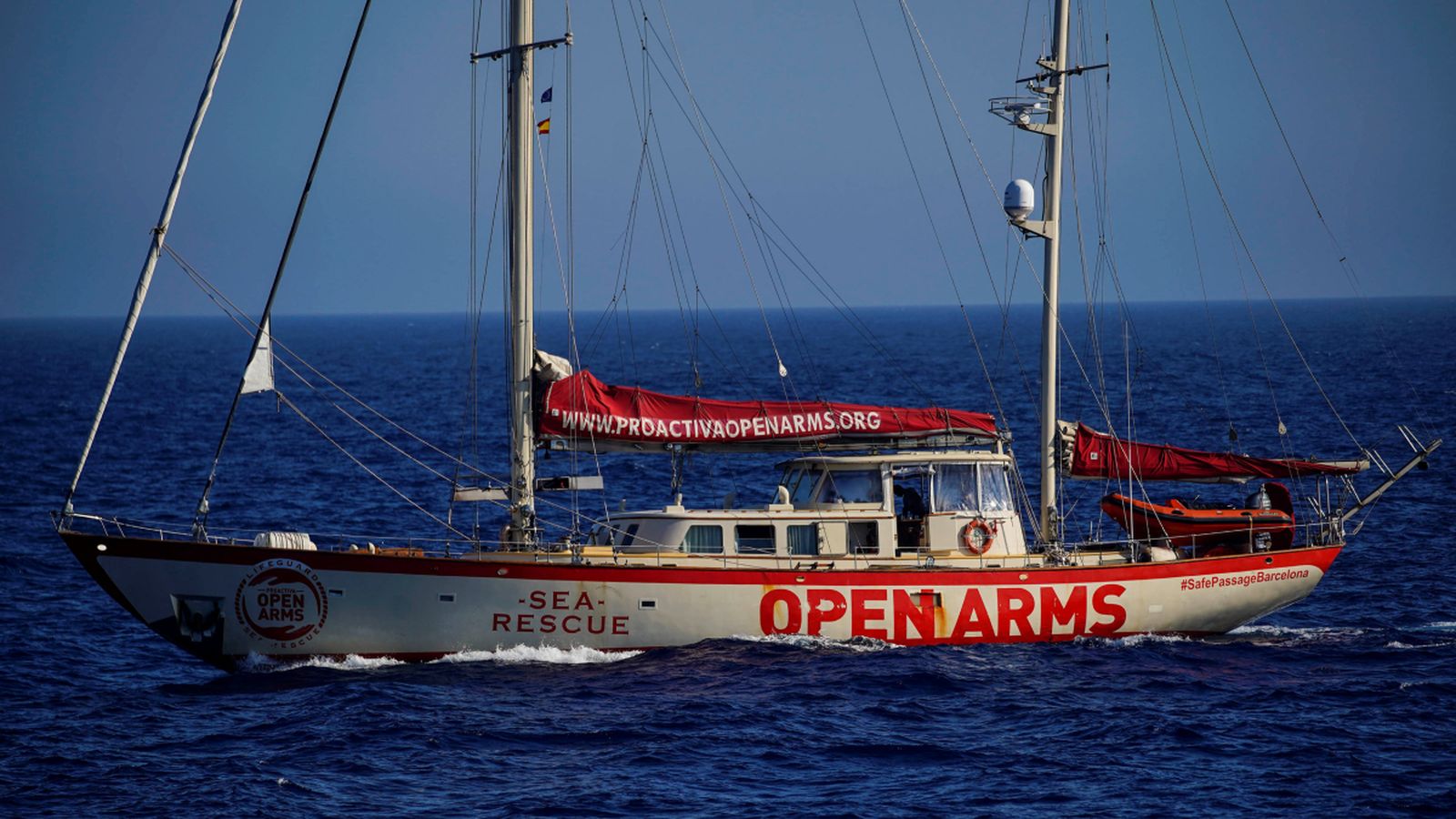 L'Open Arms, en ple Mar Mediterrani