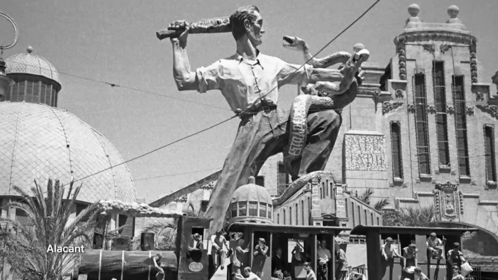 L'evolució de les fogueres de Sant Joan en 'Ciutats Desaparegudes'