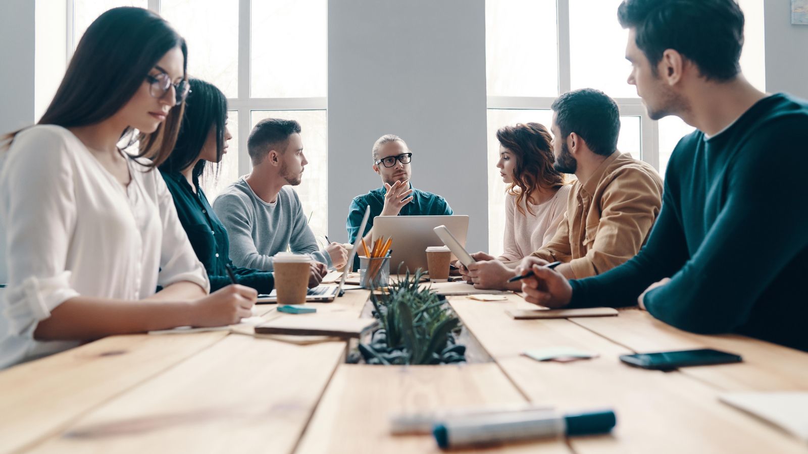 Reunió de treball entre varies persones