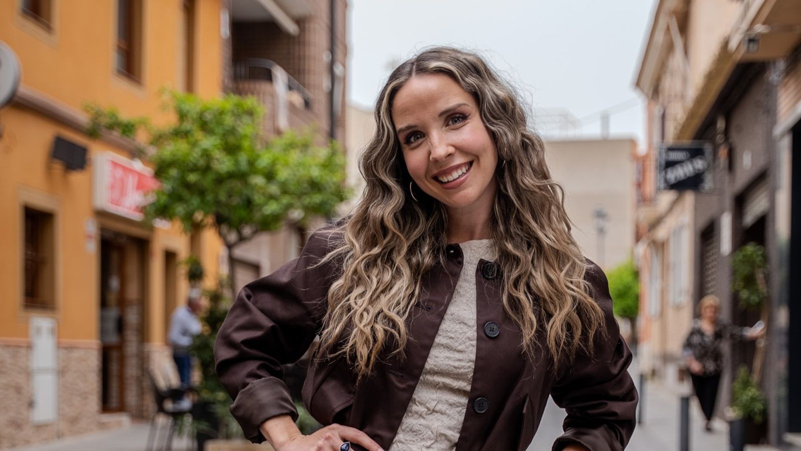 Berta Báidez, la presentadora de 'Terra de festes' no es perd cap cita del calendari festiu de la Comunitat Valenciana