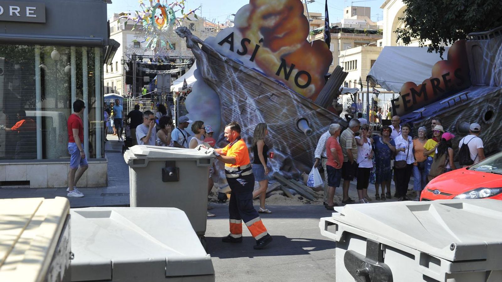 L'ajuntament posarà contenidors als voltants de les barraques i racons per a afavorir la recollida de les restes de la festa