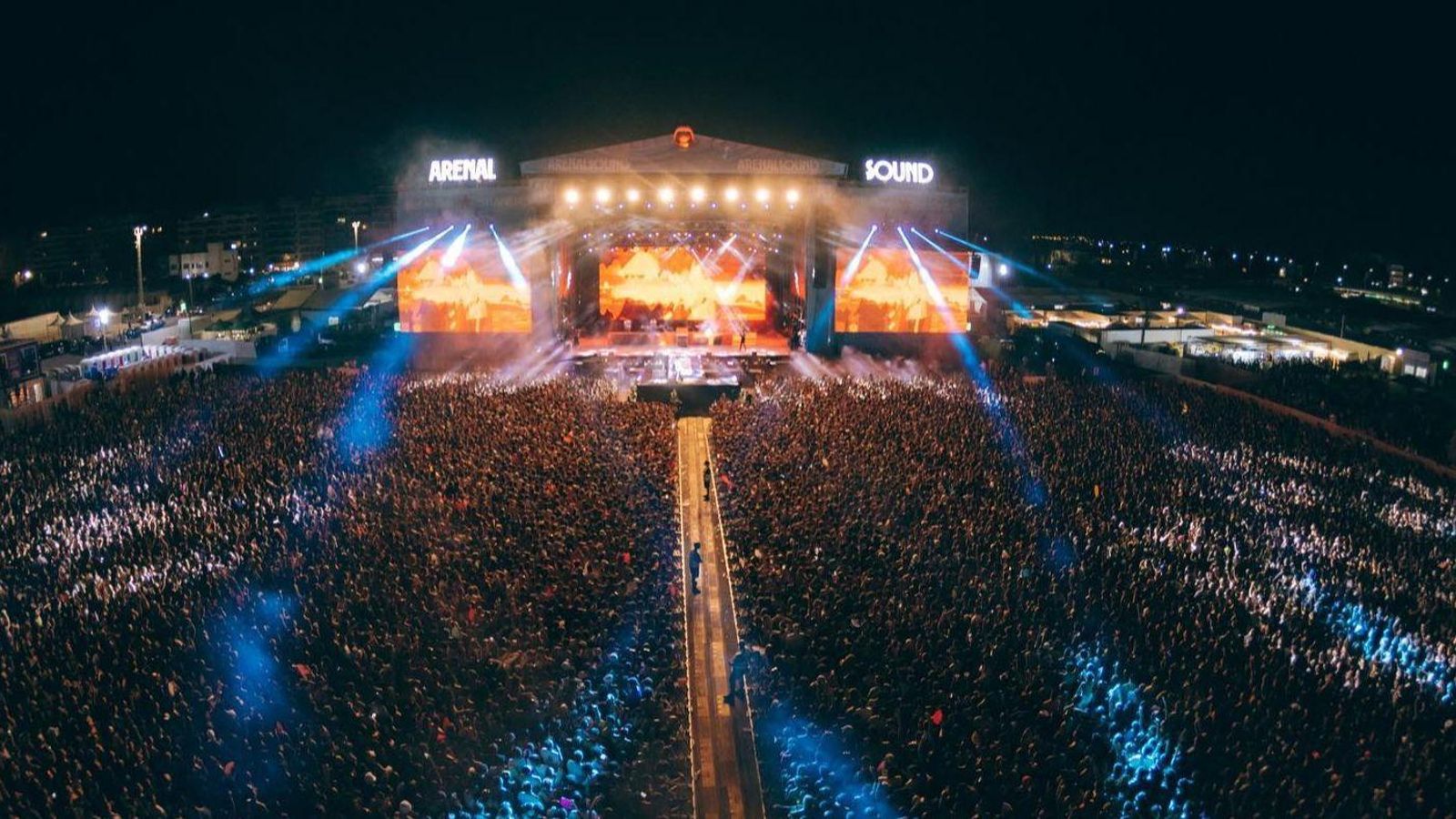 Un dels concerts de l'Arenal Sound, que enguany es presenta "multitudinari"
