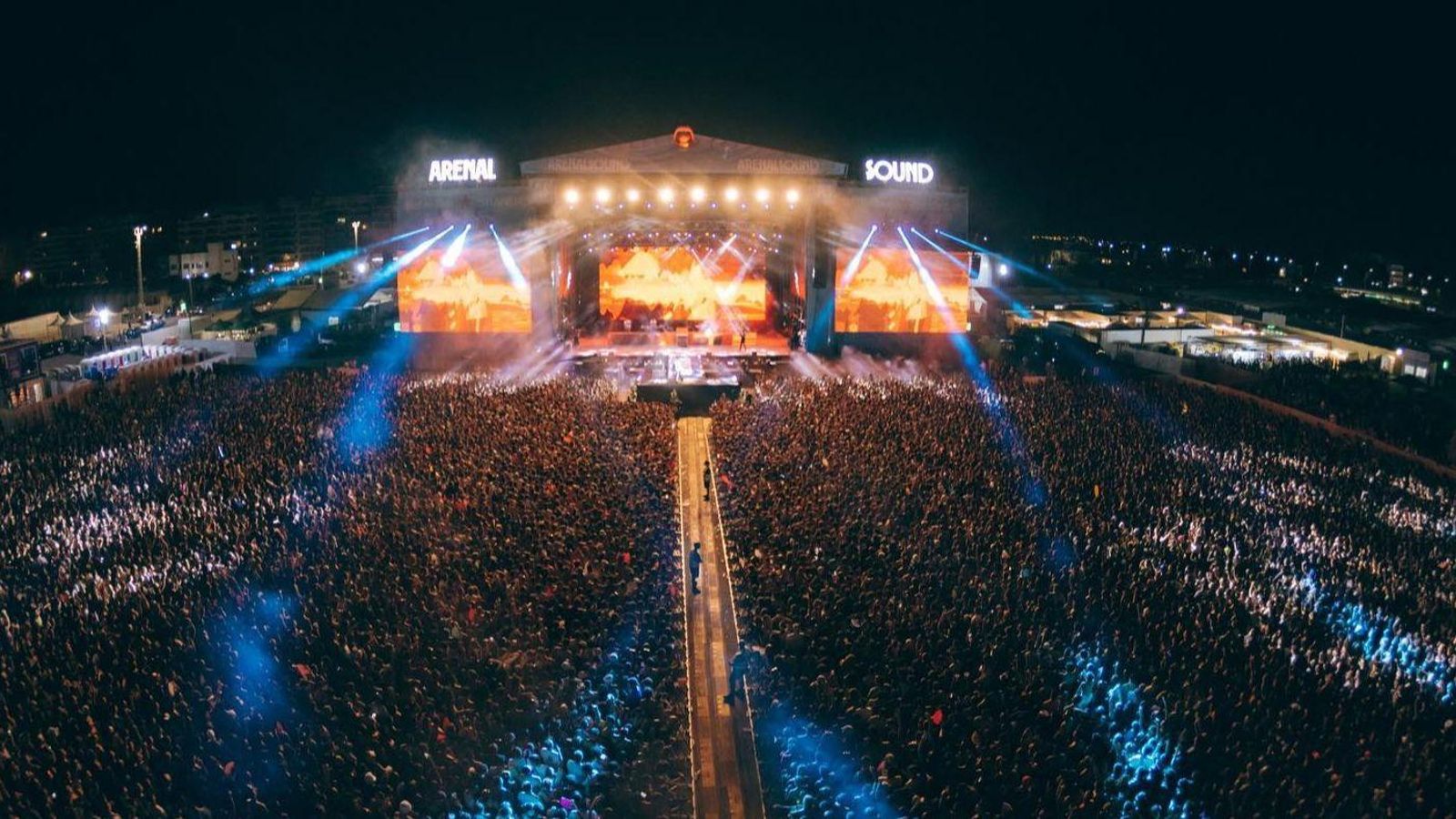 Un dels concerts de l'Arenal Sound, que enguany es presenta "multitudinari" Un dels concerts de l'Arenal Sound, que enguany es presenta "multitudinari"
