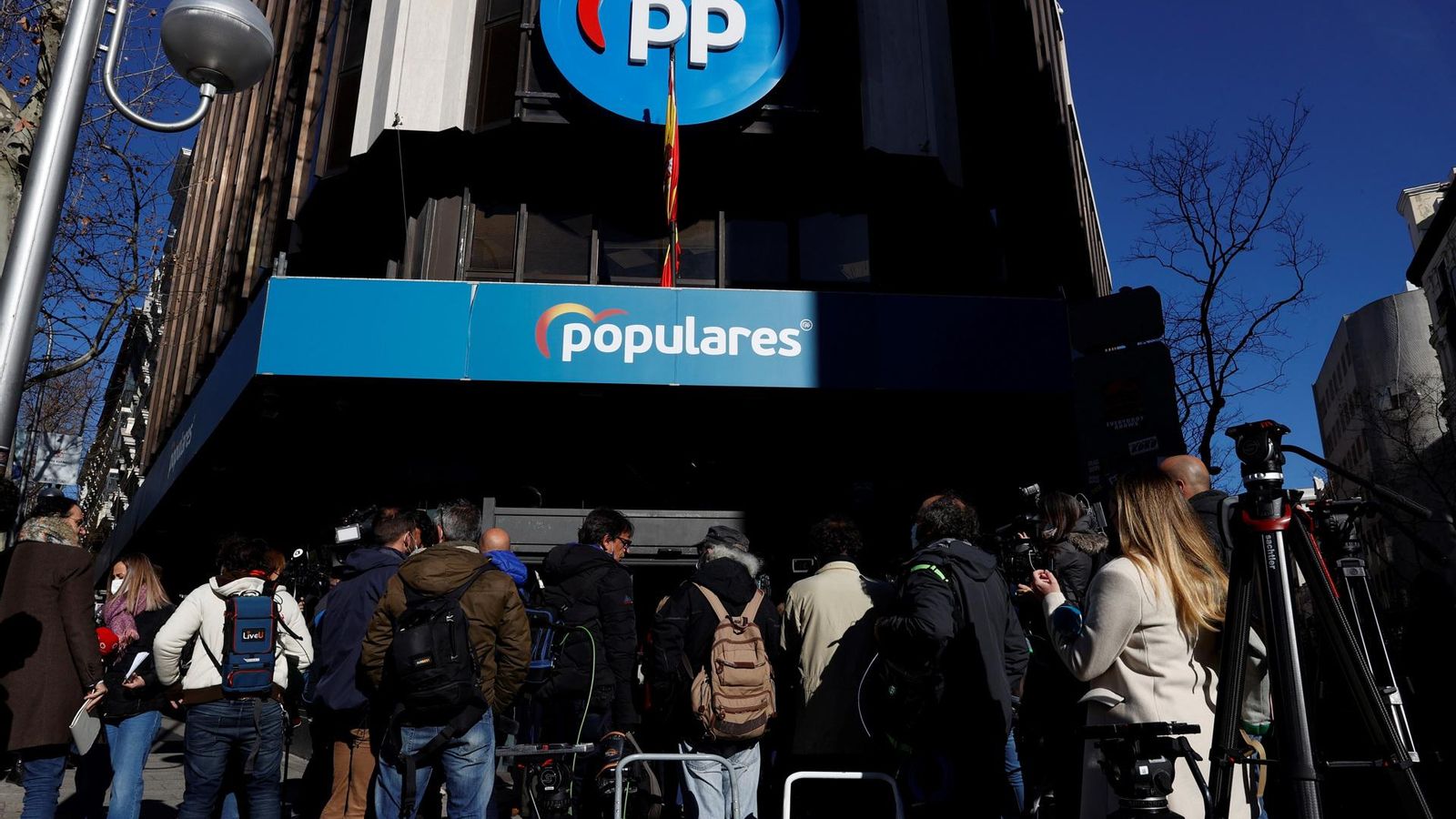 Expectació a la seu del PP a Madrid
