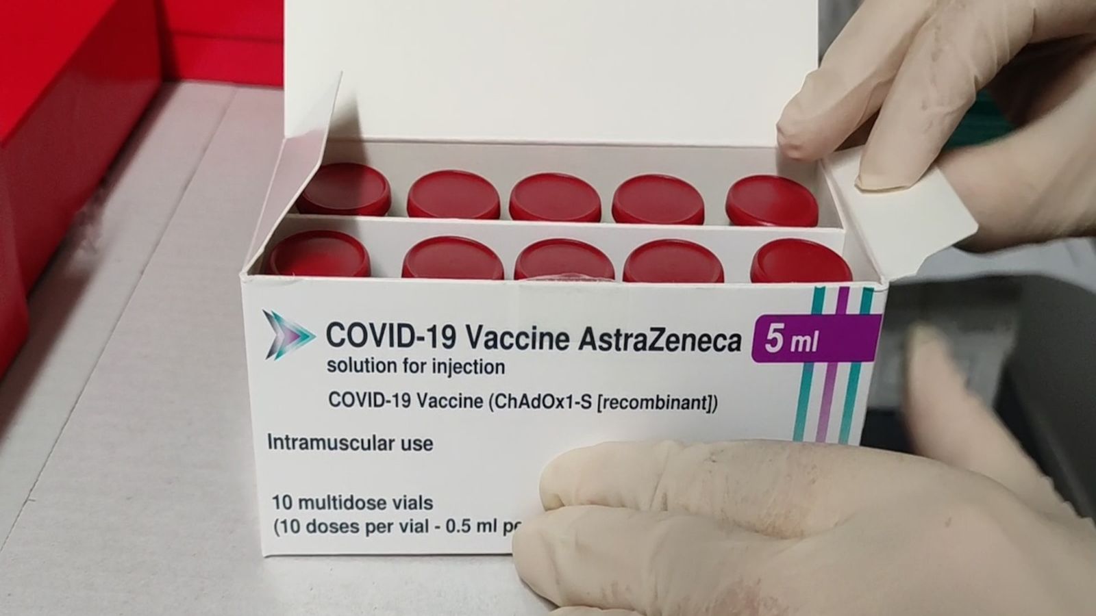 Primeres dosis de la vacuna d'AstraZeneca que han arribat a la Comunitat Valenciana