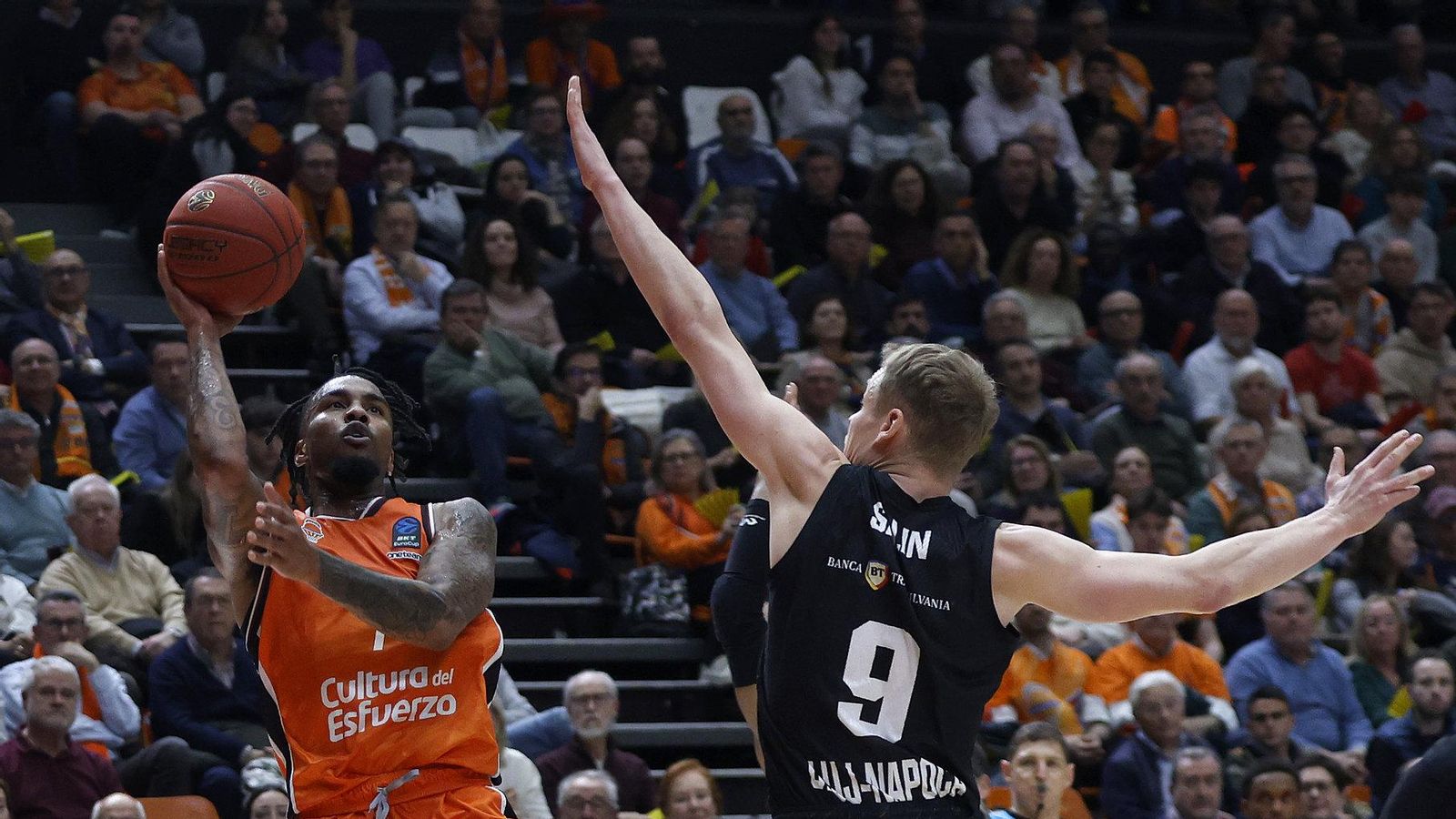 Chris Jones, amb catorze punts, ha sigut el màxim anotador del partit