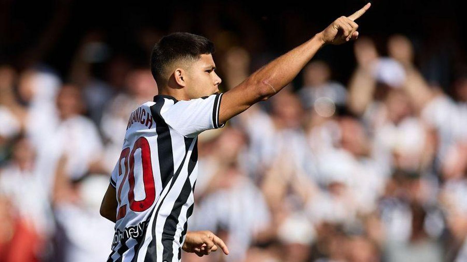 Markanich celebra el gol de la salvació