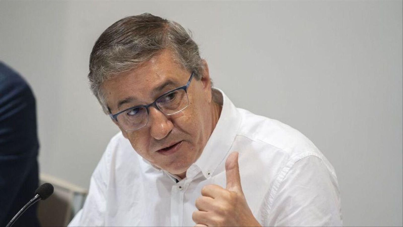 El conseller d'Educació, José Antonio Rovira, aquest dijous