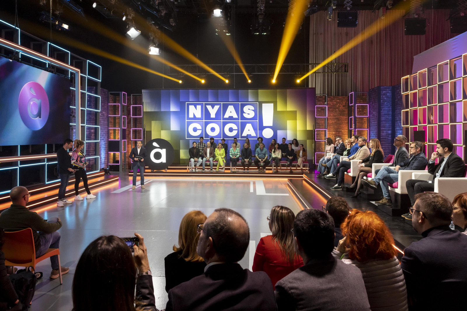 La presentació de la programació de 2023 s'ha realitzat al plató del nou programa 'Nyas coca!'