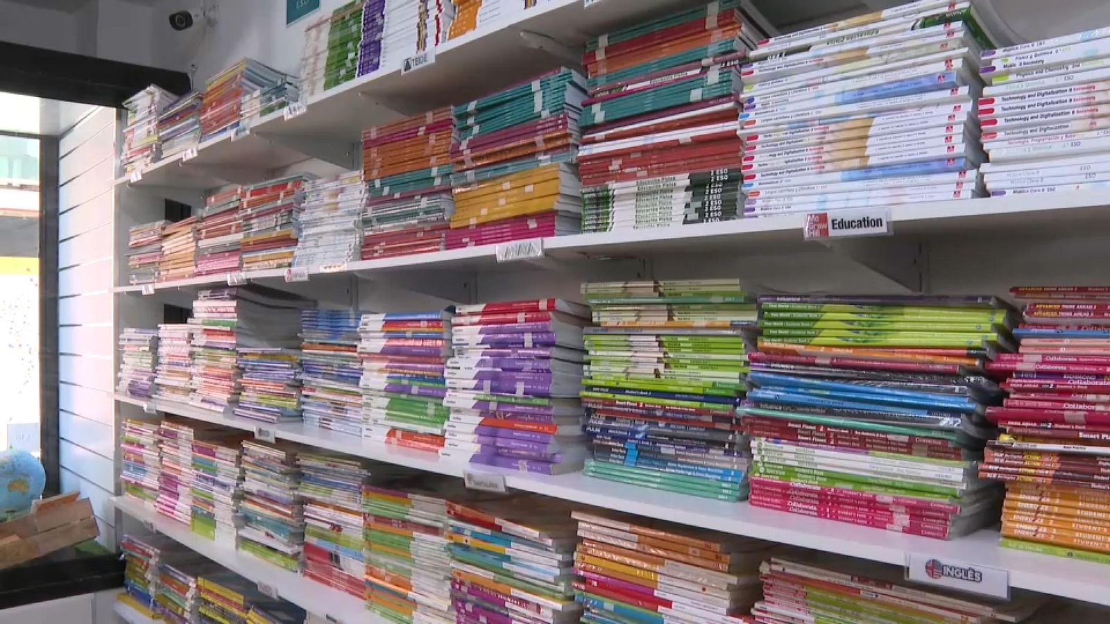 Cada vegada s'opta més per la segona mà en la tornada a l'escola